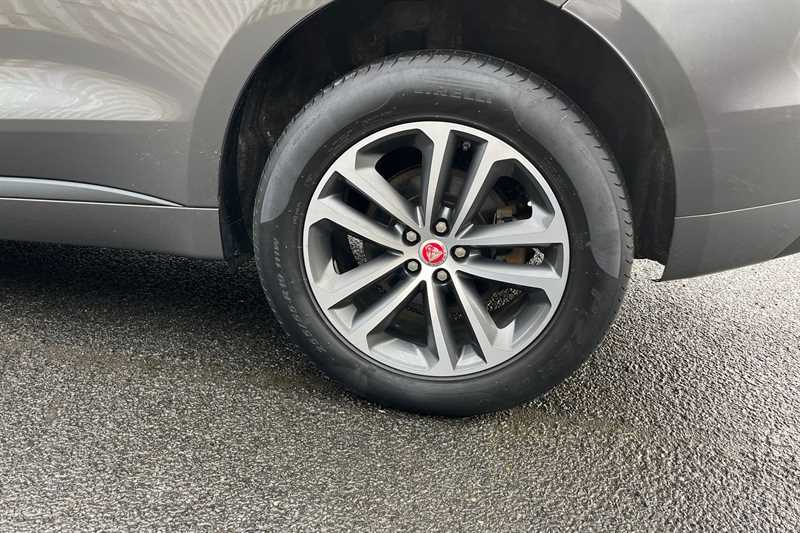 Used Jaguar F-Pace 2017 for sale - 76489262: Photo 11