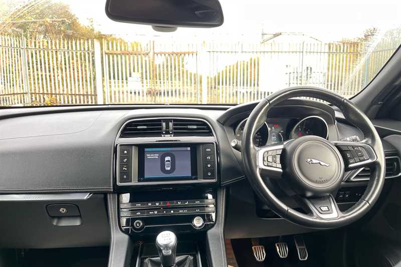 Used Jaguar F-Pace 2017 for sale - 76489262: Photo 13