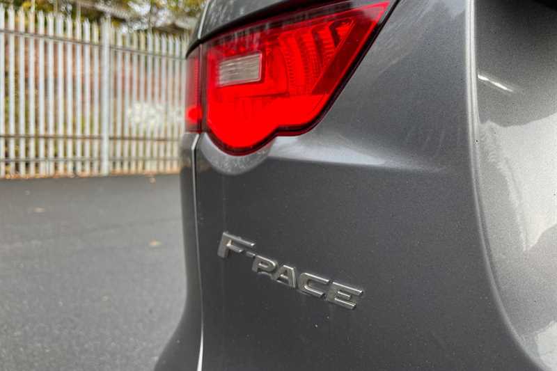 Used Jaguar F-Pace 2017 for sale - 76489262: Photo 30