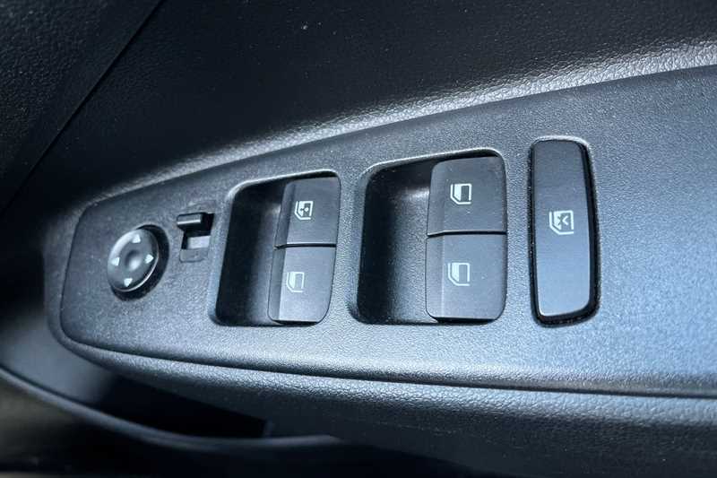 Used Hyundai i10 2021 for sale - 77900054: Photo 16