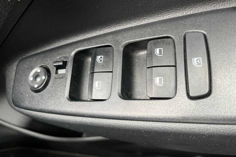 Used Hyundai i10 2022 for sale - 77895824: Photo 16