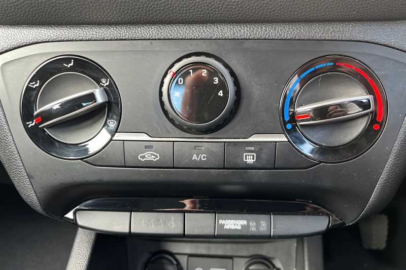 Used Hyundai i20 2020 for sale - 77894744: Photo 15