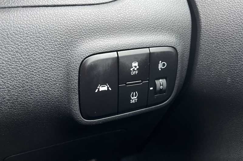 Used Hyundai i10 for sale - 77864353: Photo 38