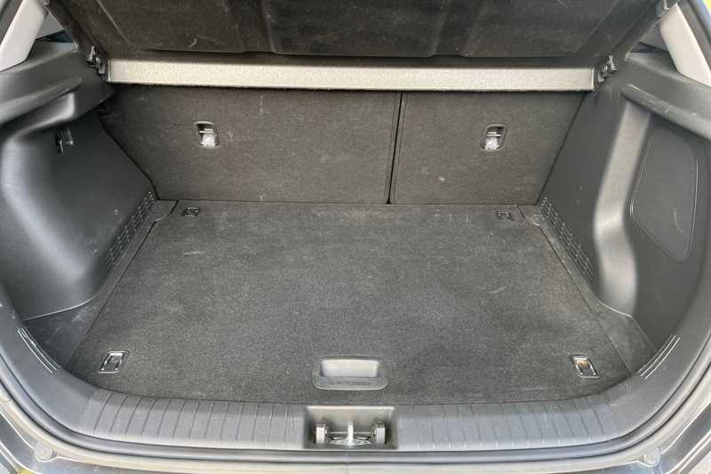 Used Hyundai KONA 2018 for sale - 77757124: Photo 25