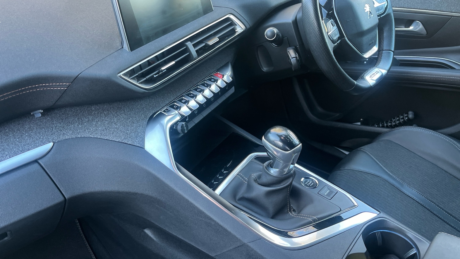 Used Peugeot 3008 2019 for sale - 76734949: Photo 13