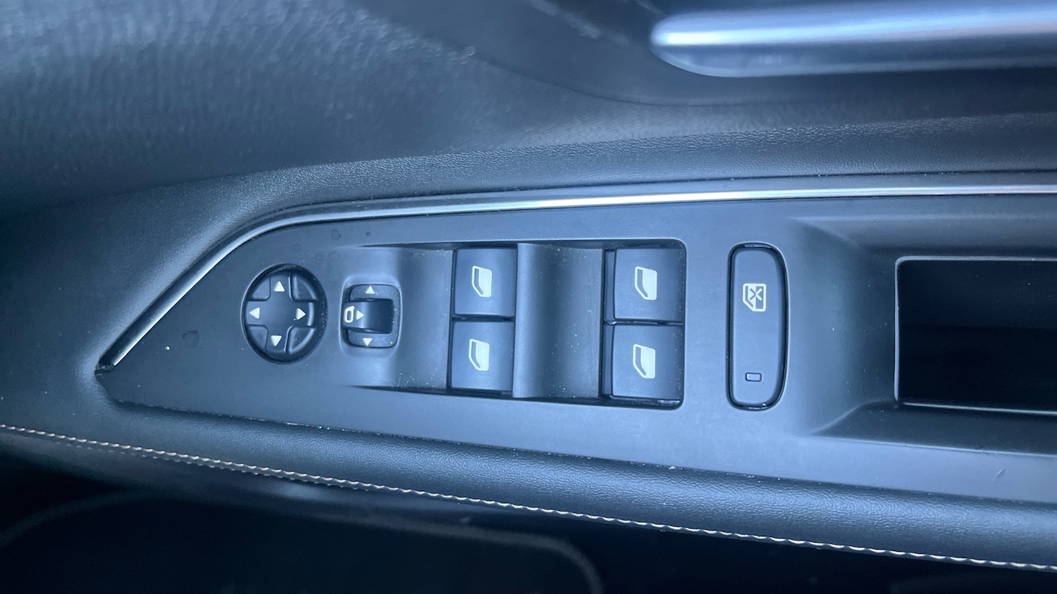 Used Peugeot 3008 2019 for sale - 76734949: Photo 36