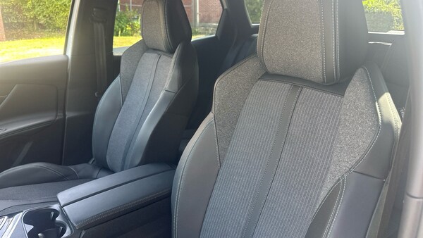 Used Peugeot 3008 2023 for sale - 75604301: Photo 41