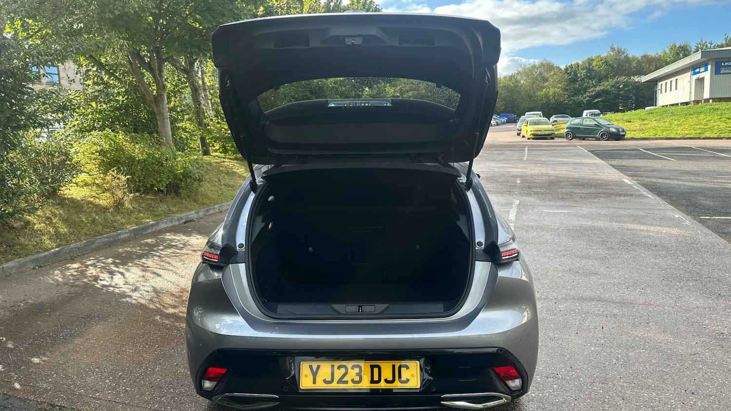 Vehicle 28
