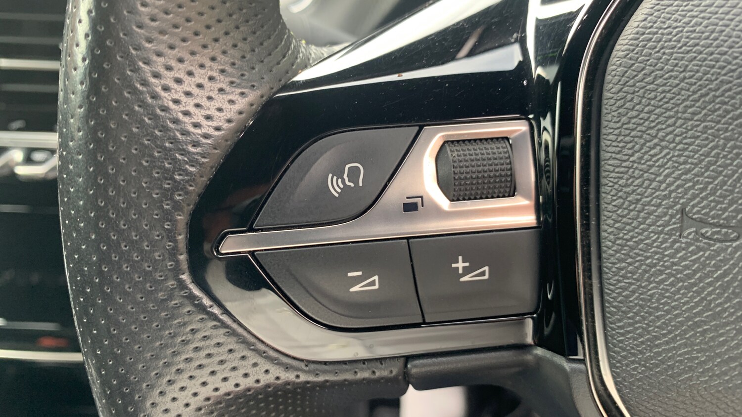 Used Peugeot 208 2022 for sale - 76252272: Photo 25