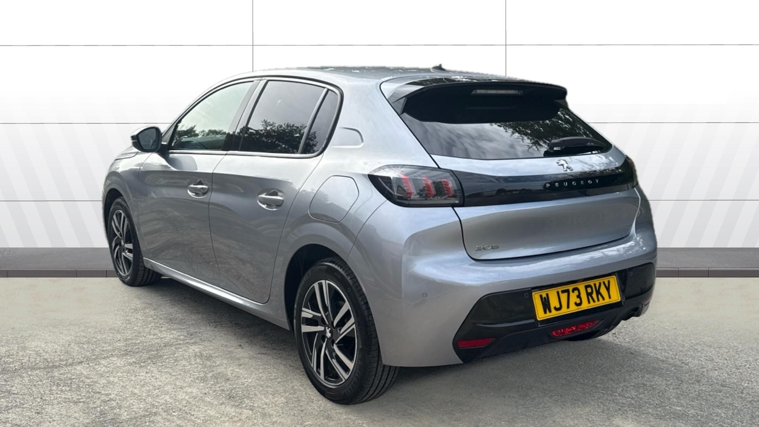 Used Peugeot 208 2023 for sale - 76115791: Photo 2