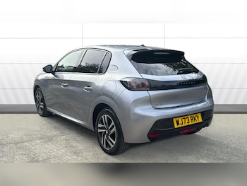 Used Peugeot 208 2023 for sale - 76115791: Photo 2