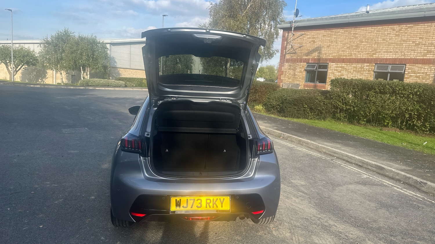 Used Peugeot 208 2023 for sale - 76115791: Photo 4