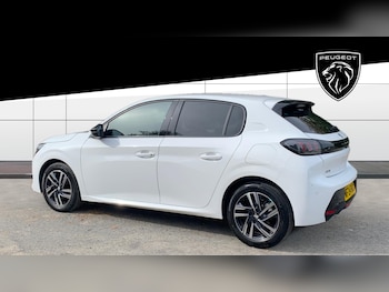 Used Peugeot 208 2024 for sale - 76114195: Photo 2