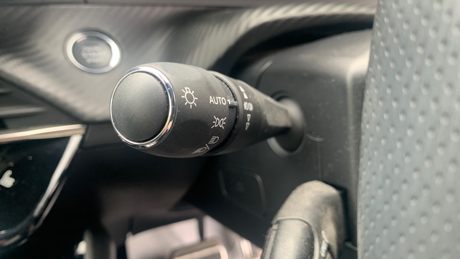 Used Peugeot 2008 2022 for sale - 76117313: Photo 27