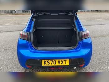 Used Peugeot 208 2021 for sale - 77258700: Photo