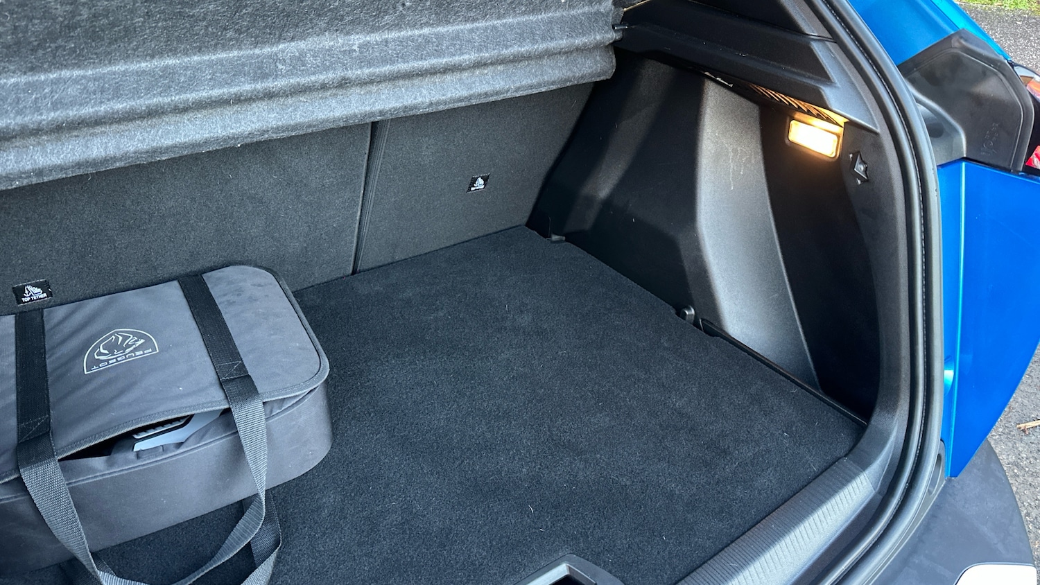 Used Peugeot 2008 2022 for sale - 77112844: Photo 21