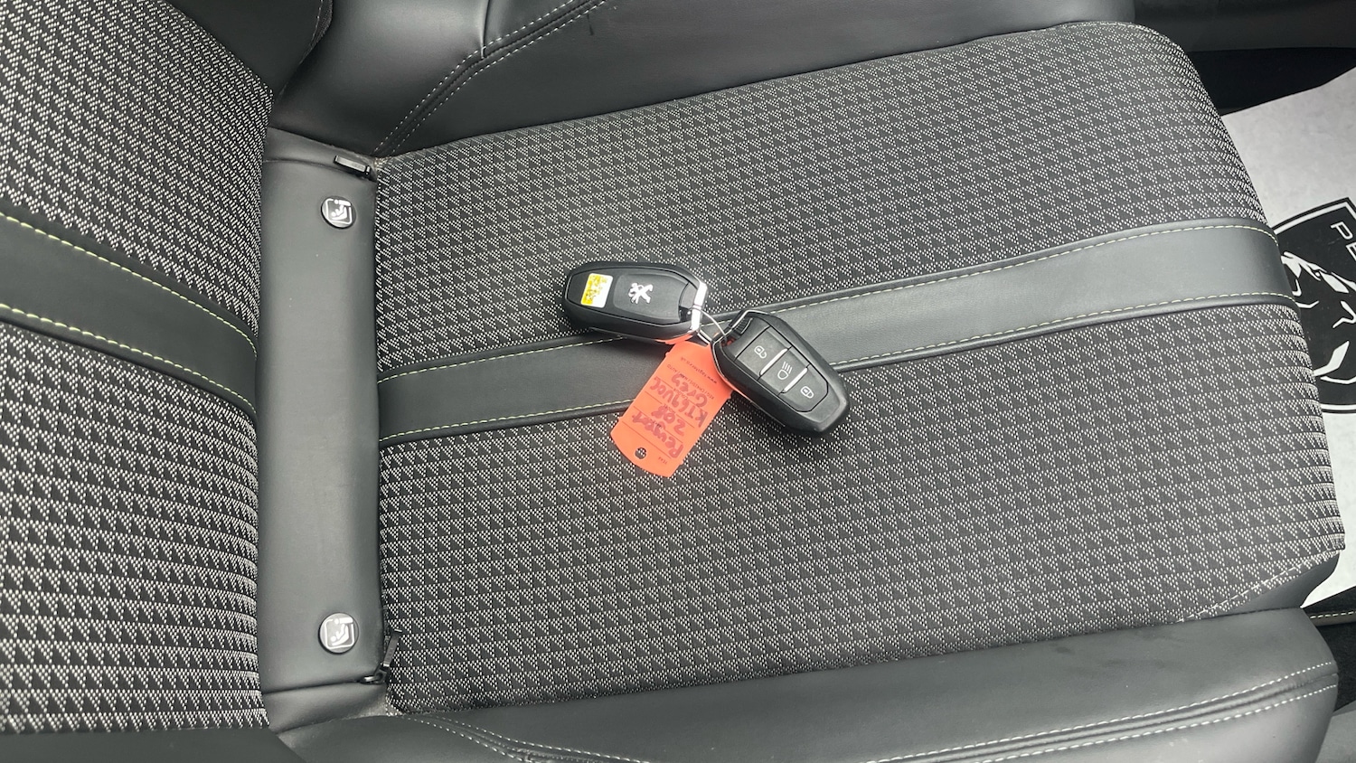 Used Peugeot 208 2020 for sale - 76450266: Photo 20