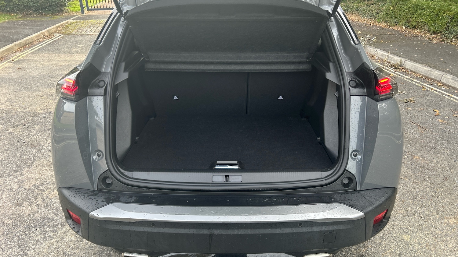 Used Peugeot 2008 2024 for sale - 76117316: Photo 4