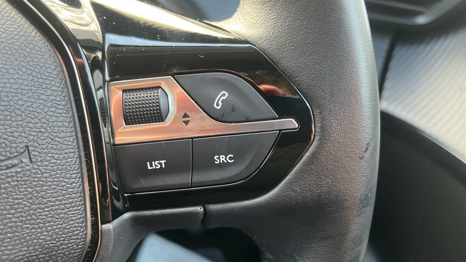 Used Peugeot 208 2023 for sale - 77004275: Photo 34