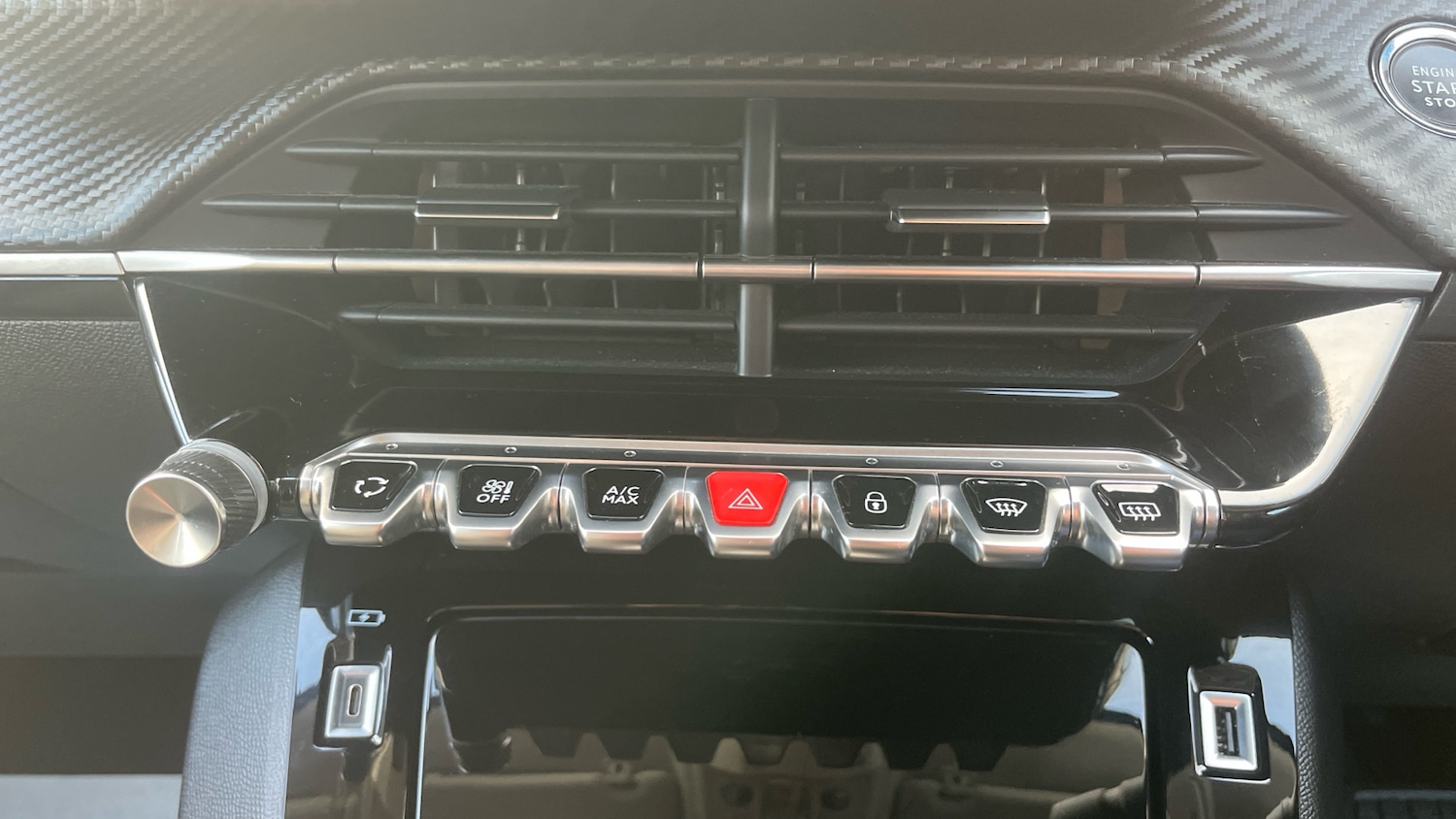 Used Peugeot 208 2023 for sale - 77004275: Photo 38