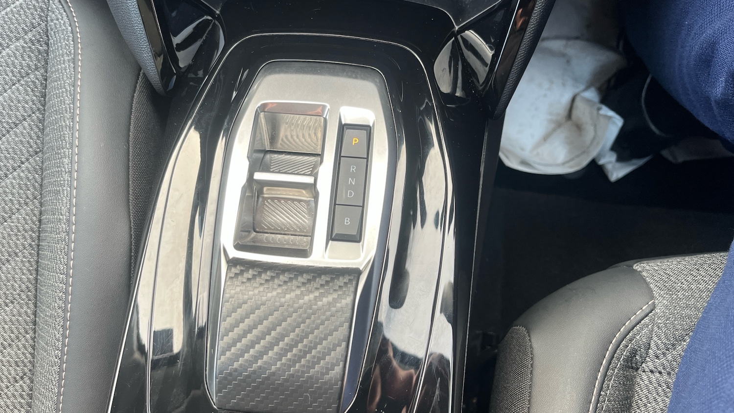 Used Peugeot 208 2023 for sale - 77004275: Photo 41