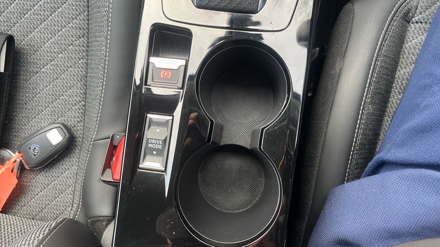 Used Peugeot 208 2023 for sale - 77004275: Photo 42