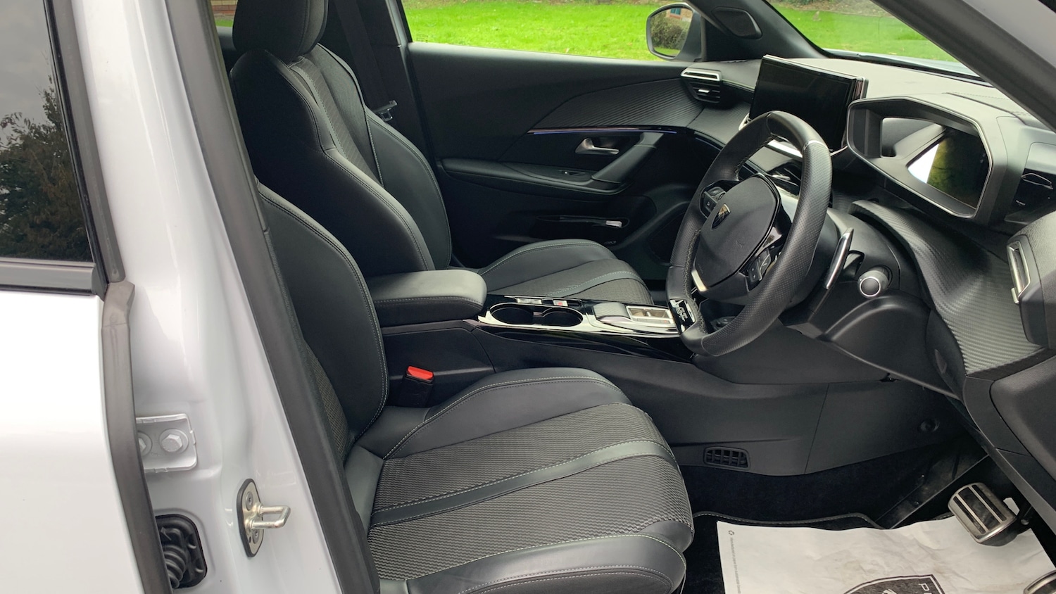 Used Peugeot 2008 2024 for sale - 76117325: Photo 22