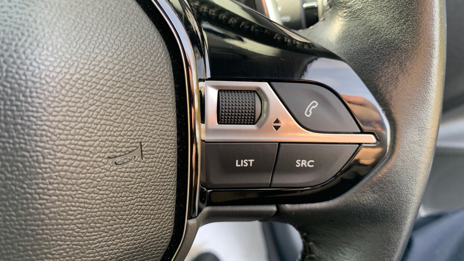 Used Peugeot 208 2020 for sale - 76534283: Photo 24