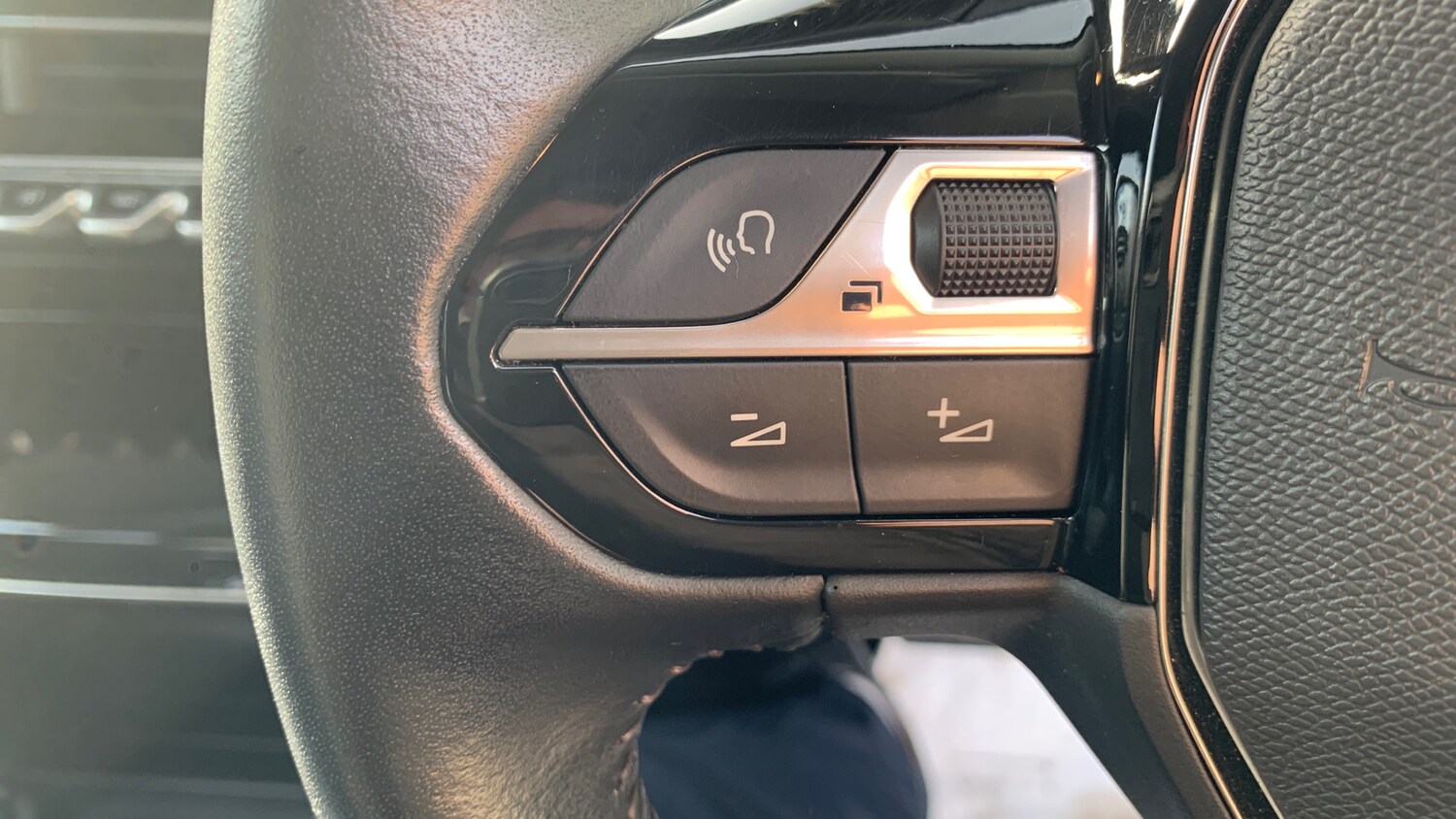 Used Peugeot 208 2020 for sale - 76534283: Photo 25