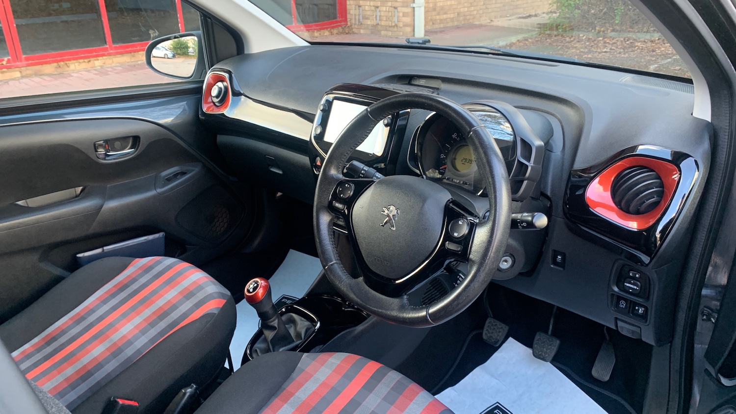 Used Peugeot 108 2020 for sale - 76682259: Photo 11