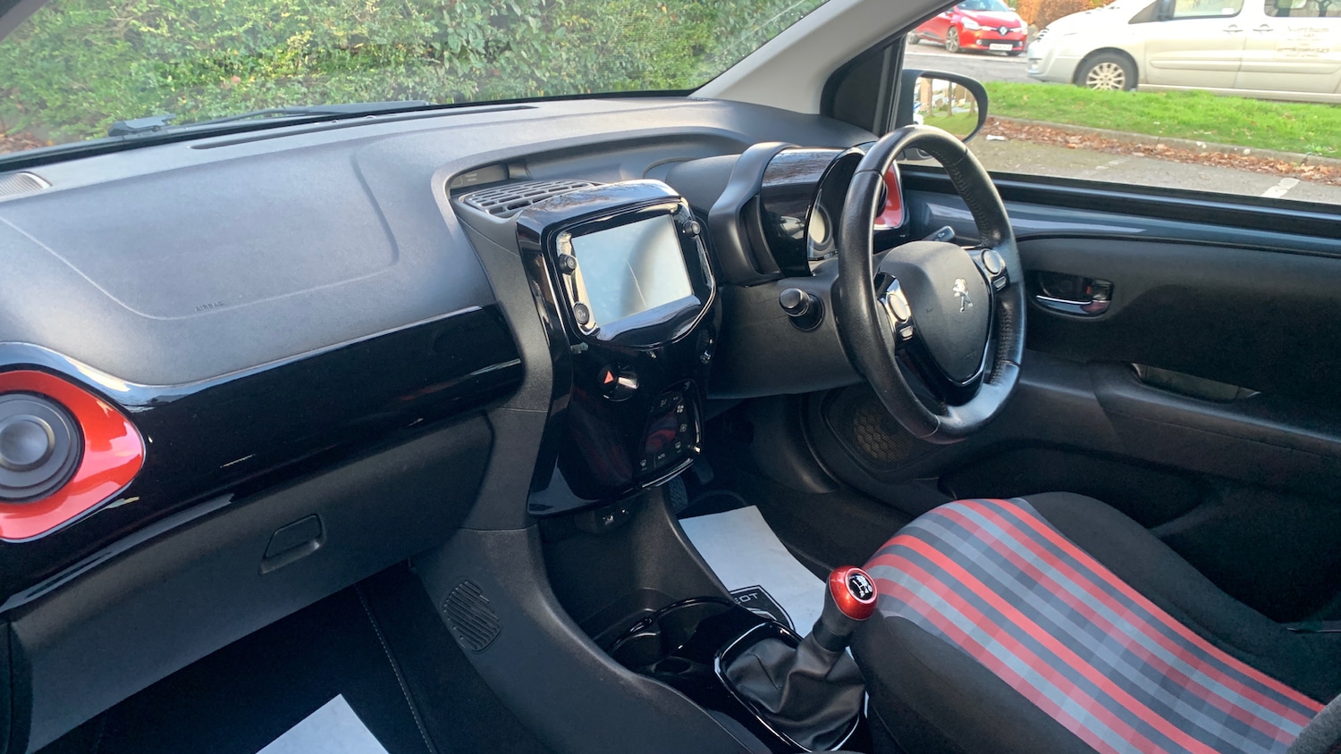 Used Peugeot 108 2020 for sale - 76682259: Photo 9