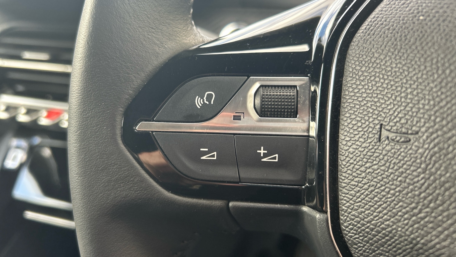 Used Peugeot 2008 2024 for sale - 76627815: Photo 21