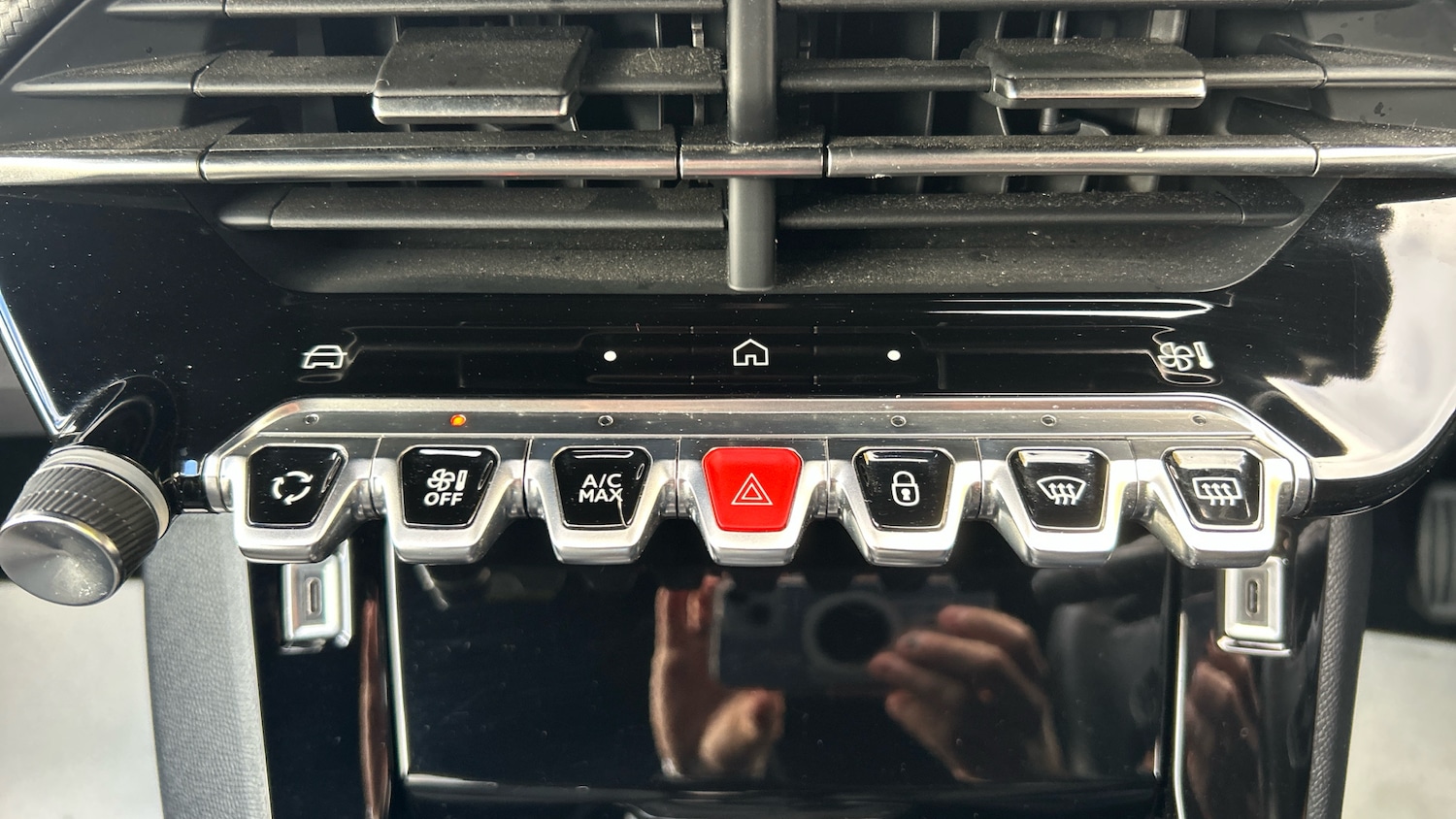 Used Peugeot 2008 2024 for sale - 76627815: Photo 29