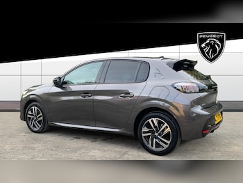 Used Peugeot 208 2023 for sale - 76198059: Photo 2