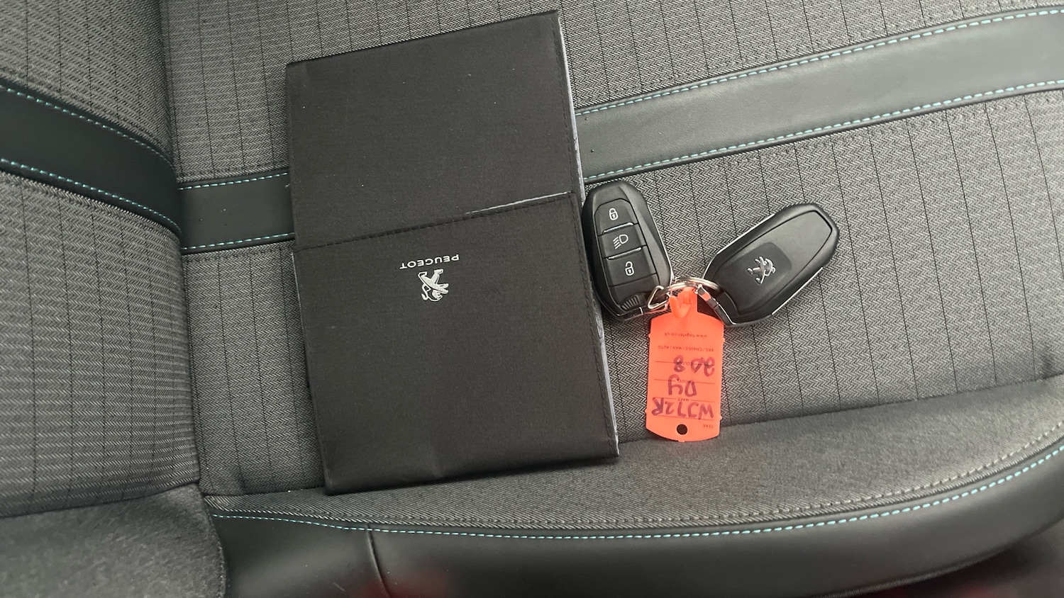 Used Peugeot 208 2022 for sale - 76616363: Photo 19