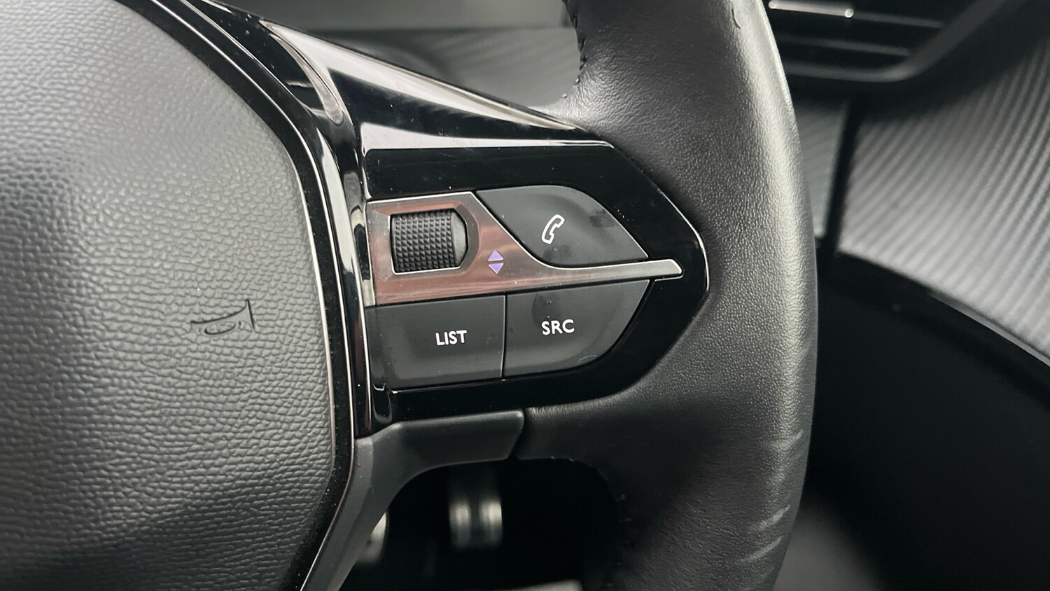 Used Peugeot 208 2022 for sale - 76616363: Photo 33