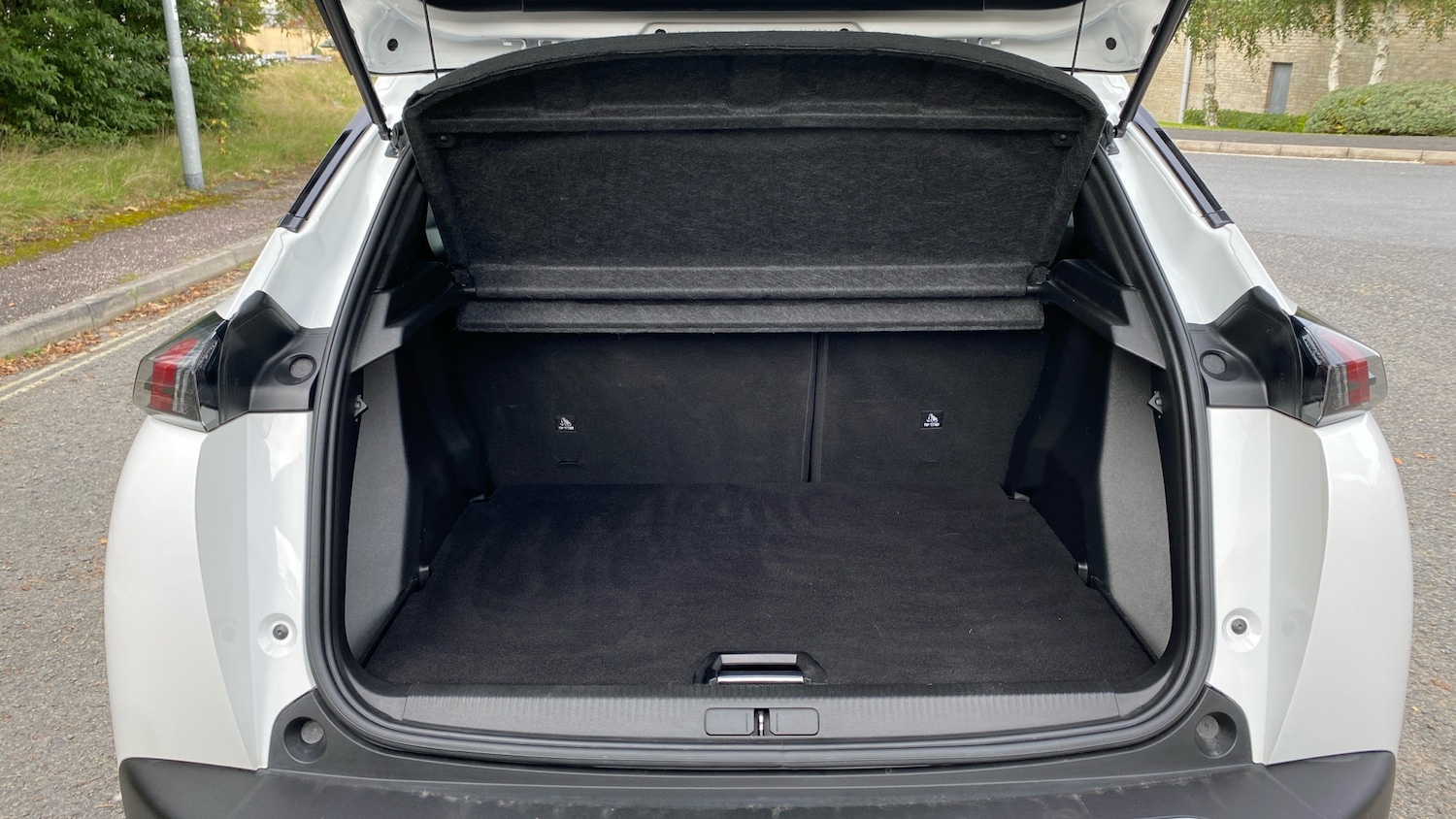 Used Peugeot 2008 2021 for sale - 76104623: Photo 4