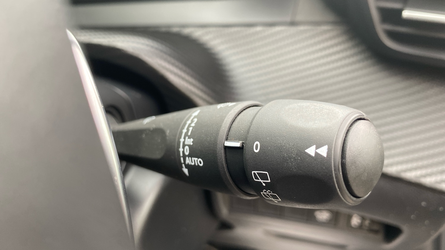 Used Peugeot 2008 2025 for sale - 76114192: Photo 25