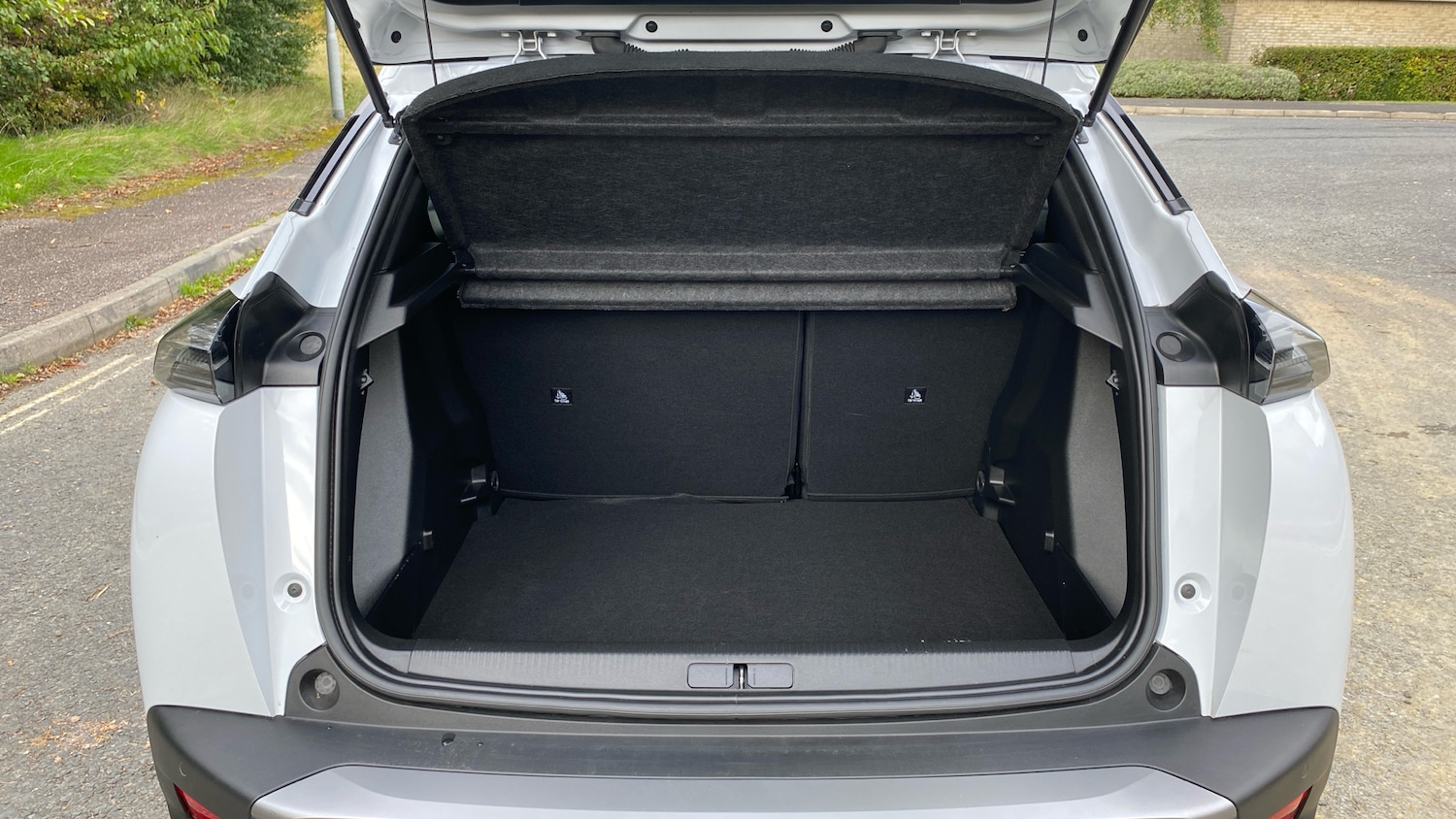 Used Peugeot 2008 2025 for sale - 76114192: Photo 4