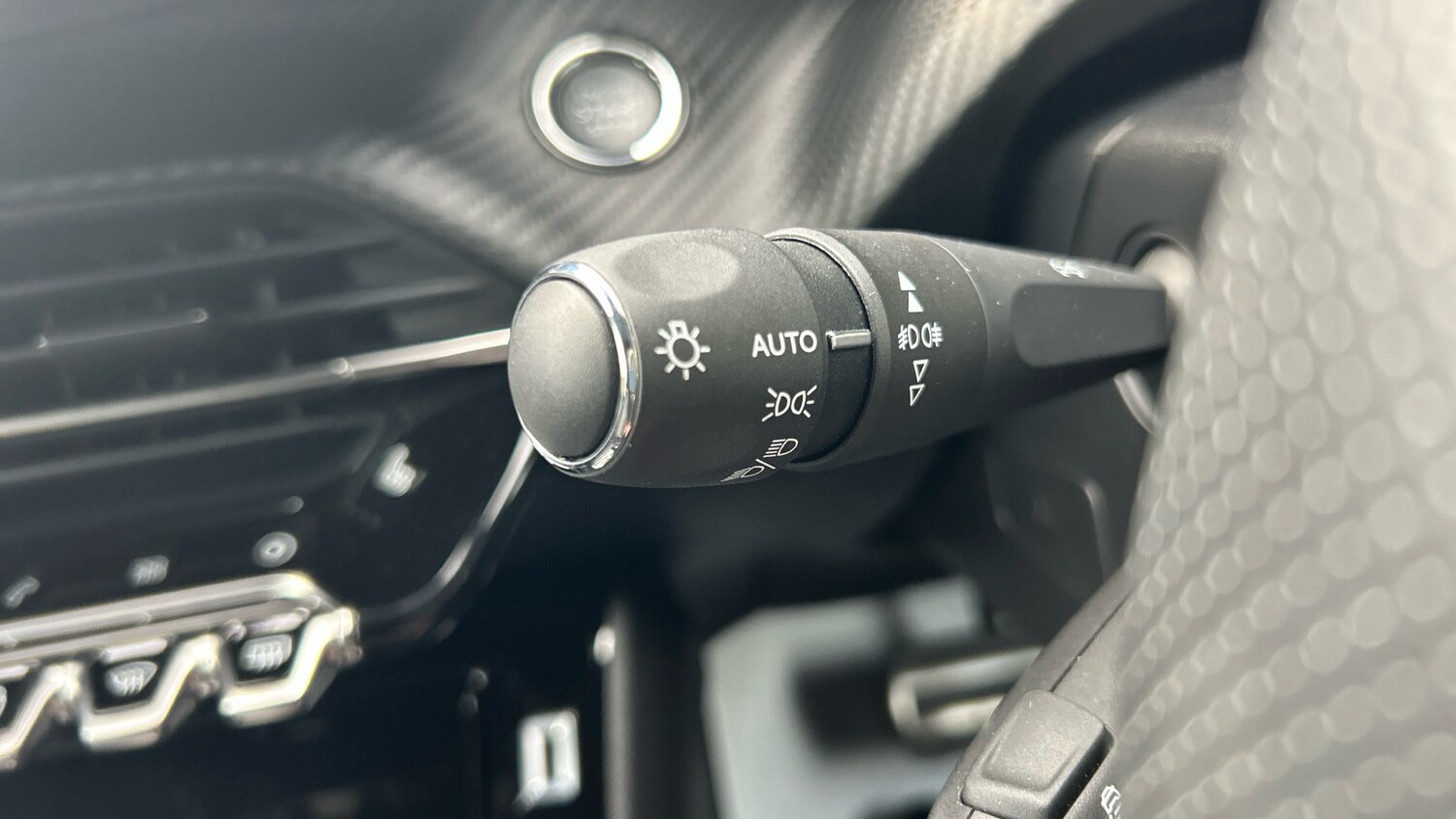Used Peugeot 2008 2022 for sale - 76106928: Photo 24