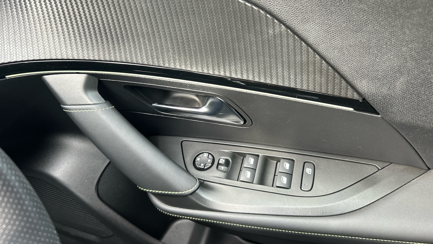 Used Peugeot 2008 2022 for sale - 76106928: Photo 27