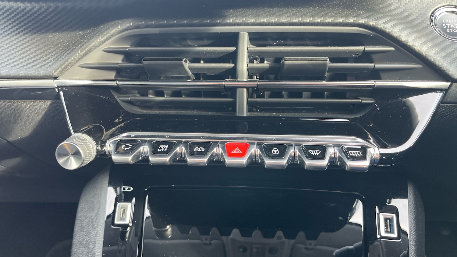 Used Peugeot 208 2020 for sale - 76682258: Photo 41