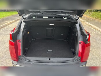 Used Peugeot 3008 2023 for sale - 76931568: Photo