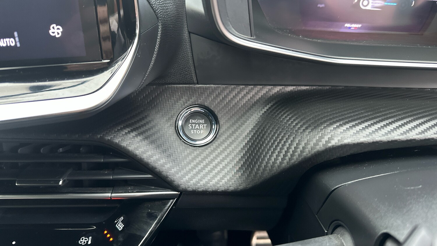 Used Peugeot 208 2024 for sale - 76830531: Photo 43