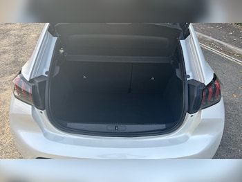 Used Peugeot 208 2021 for sale - 76219629: Photo 4