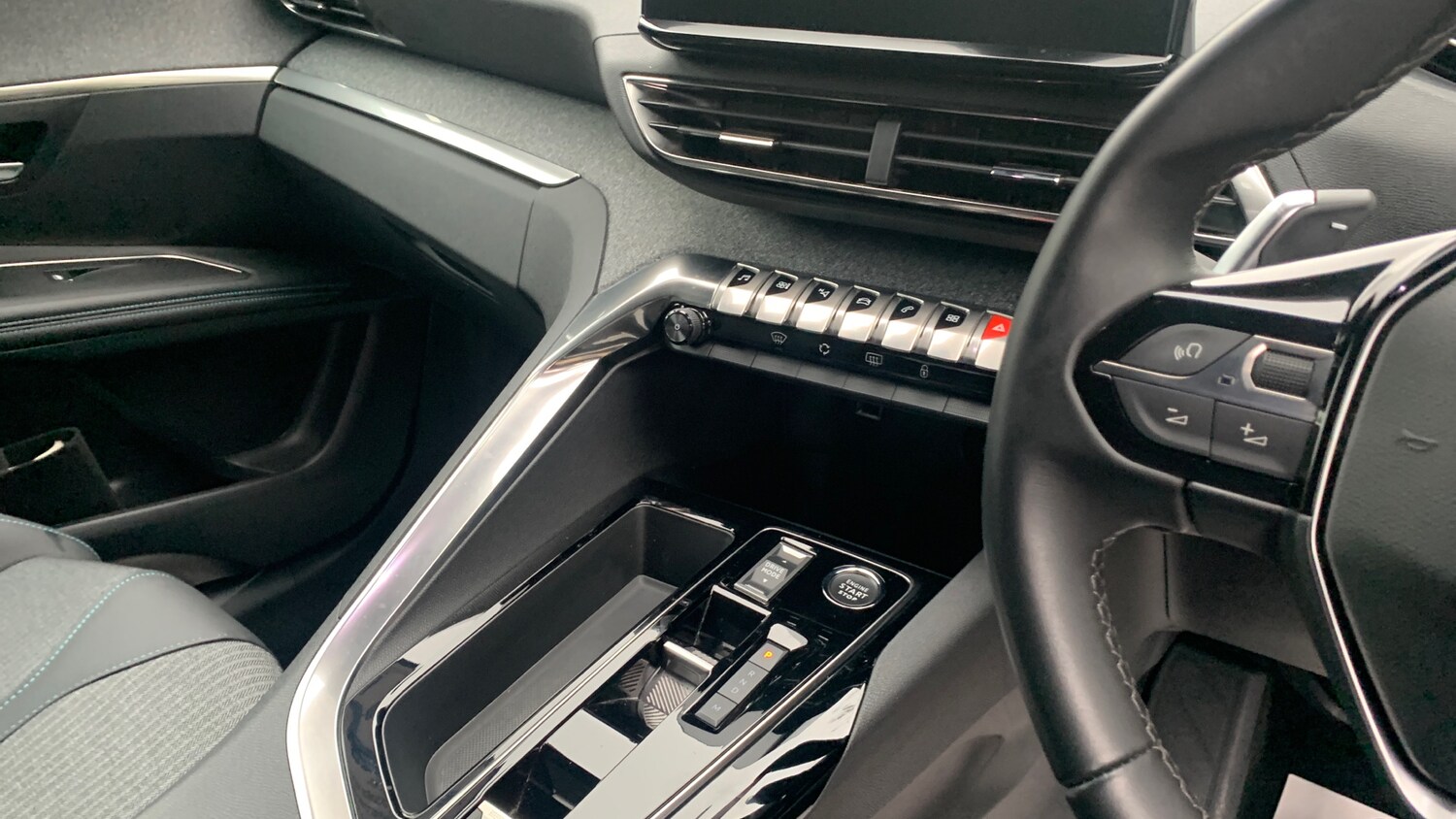 Used Peugeot 3008 2023 for sale - 76464356: Photo 14