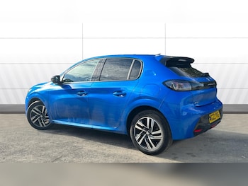 Used Peugeot 208 2023 for sale - 76114193: Photo 2