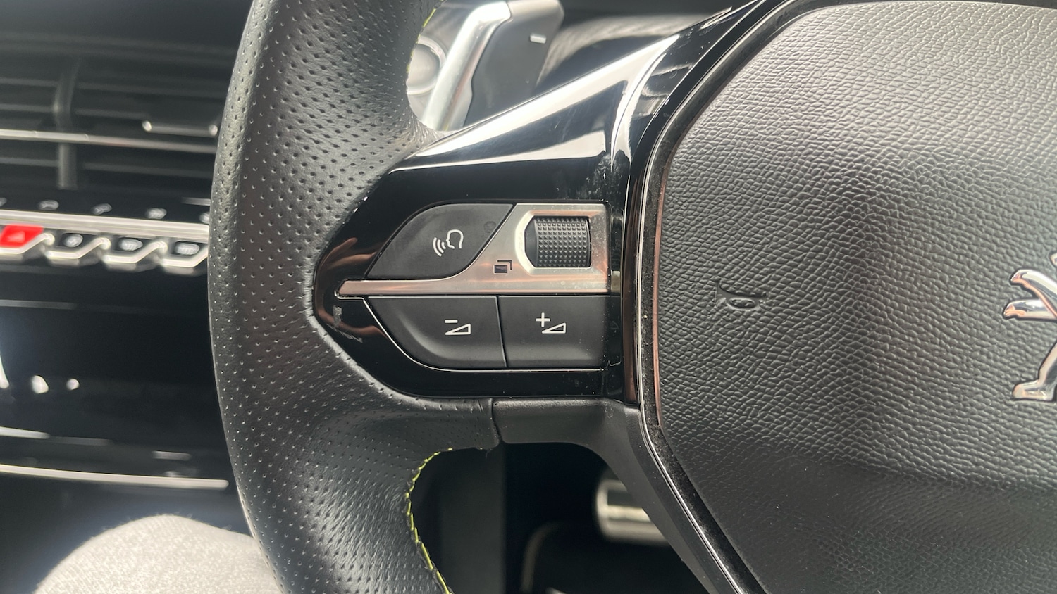 Used Peugeot 208 2020 for sale - 76681651: Photo 36