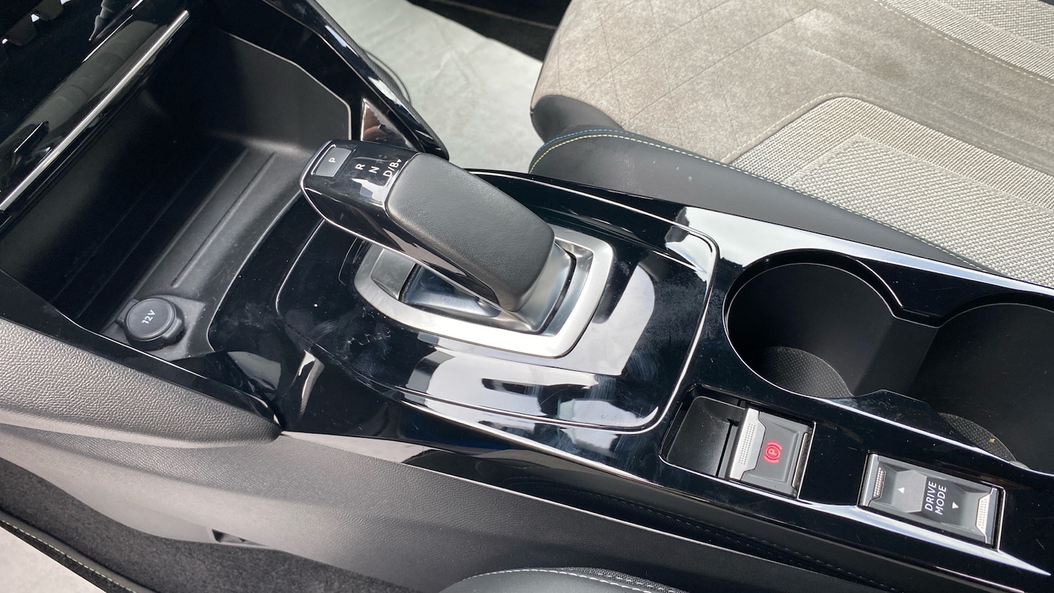 Used Peugeot 2008 2021 for sale - 76449490: Photo 13