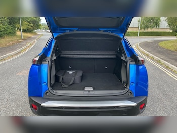 Used Peugeot 2008 2021 for sale - 76449490: Photo